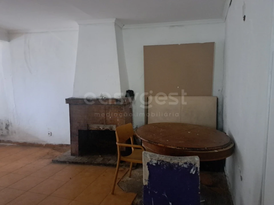 Moradia T3 para Venda em Salvada e Quintos Foto 9