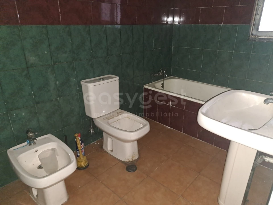 Moradia T3 para Venda em Salvada e Quintos Foto 14