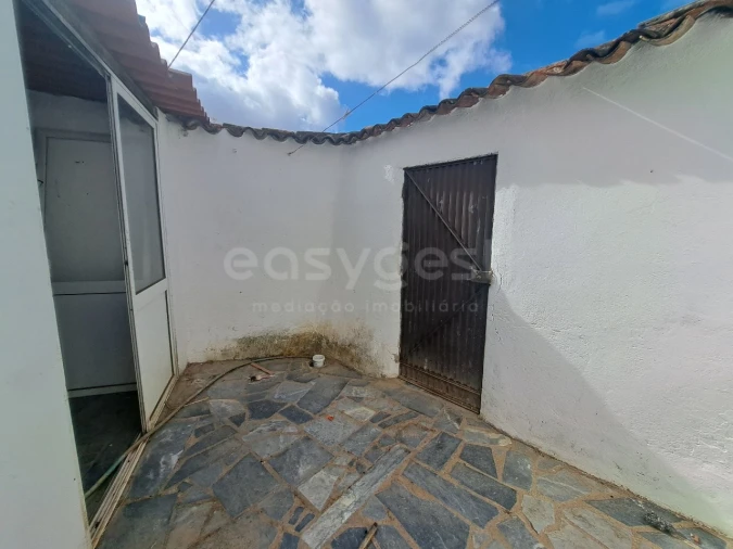 Moradia T3 para Venda em Salvada e Quintos Foto 17