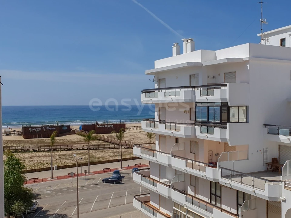 Apartamento para Venda em Monte Gordo Foto 15