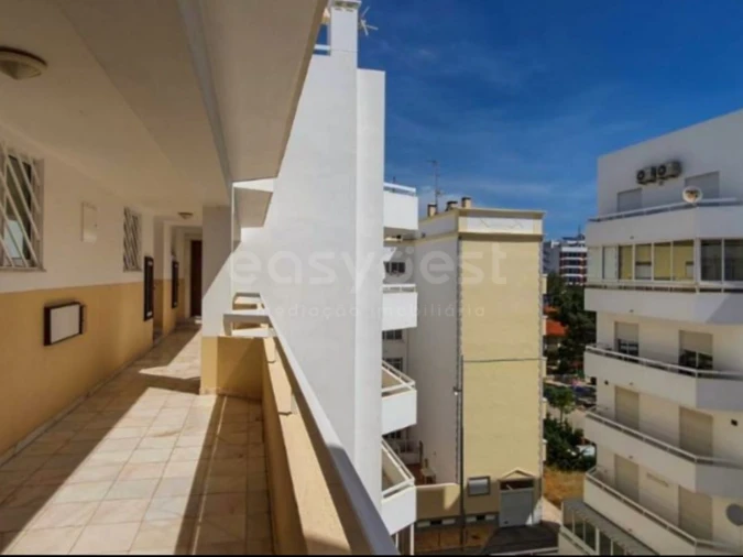 Apartamento para Venda em Monte Gordo Foto 5