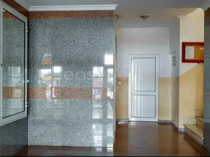 Apartamento para Venda em Monte Gordo Foto 8