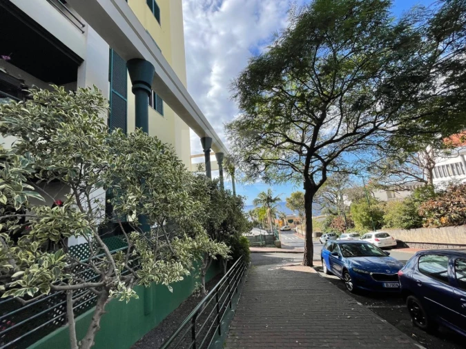 Apartamento T2 para Arrendamento em São Martinho Foto 15