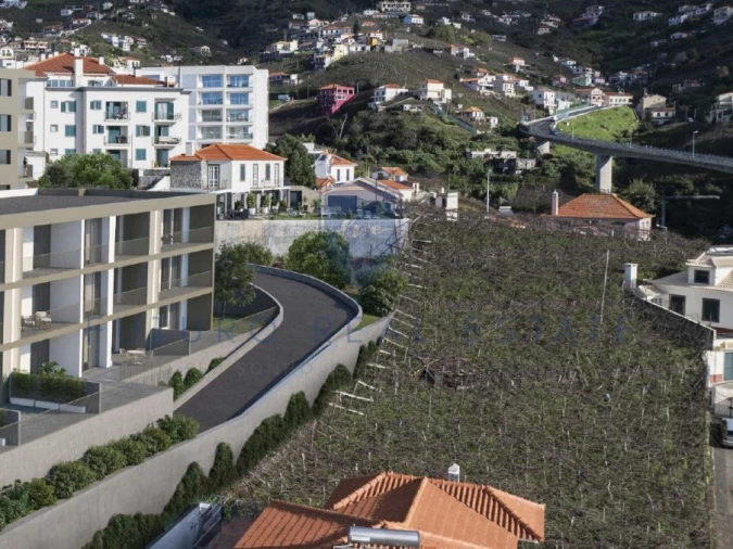 Apartamento T3 para Venda em Estreito de Camara de Lobos Foto 22