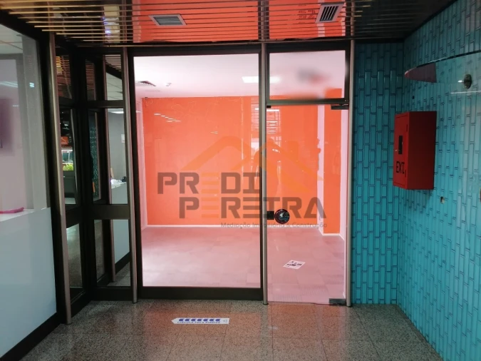 Loja para Venda em Odivelas Foto 1