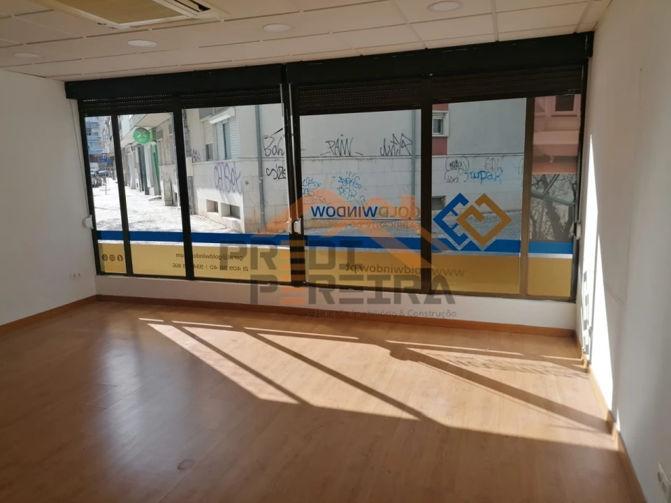 Loja para Venda em Odivelas Foto 4