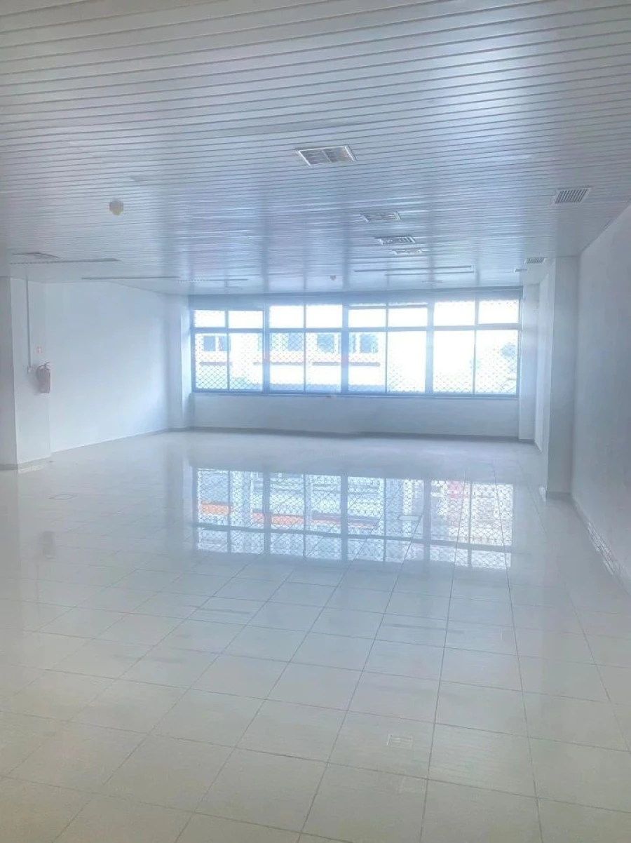 Escritório para Arrendamento em Algés, Linda-A-Velha e Cruz Quebrada-Dafundo Foto 1