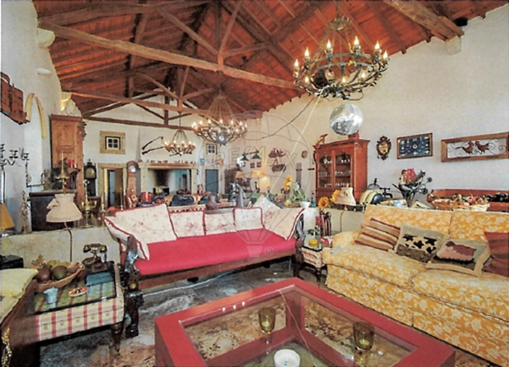 Moradia T6 para Venda em Azueira e Sobral da Abelheira Foto 12