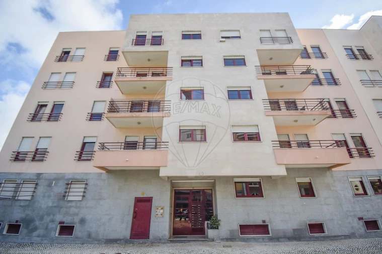 Apartamento T1 para Venda em Algés, Linda-A-Velha e Cruz Quebrada-Dafundo Foto 14