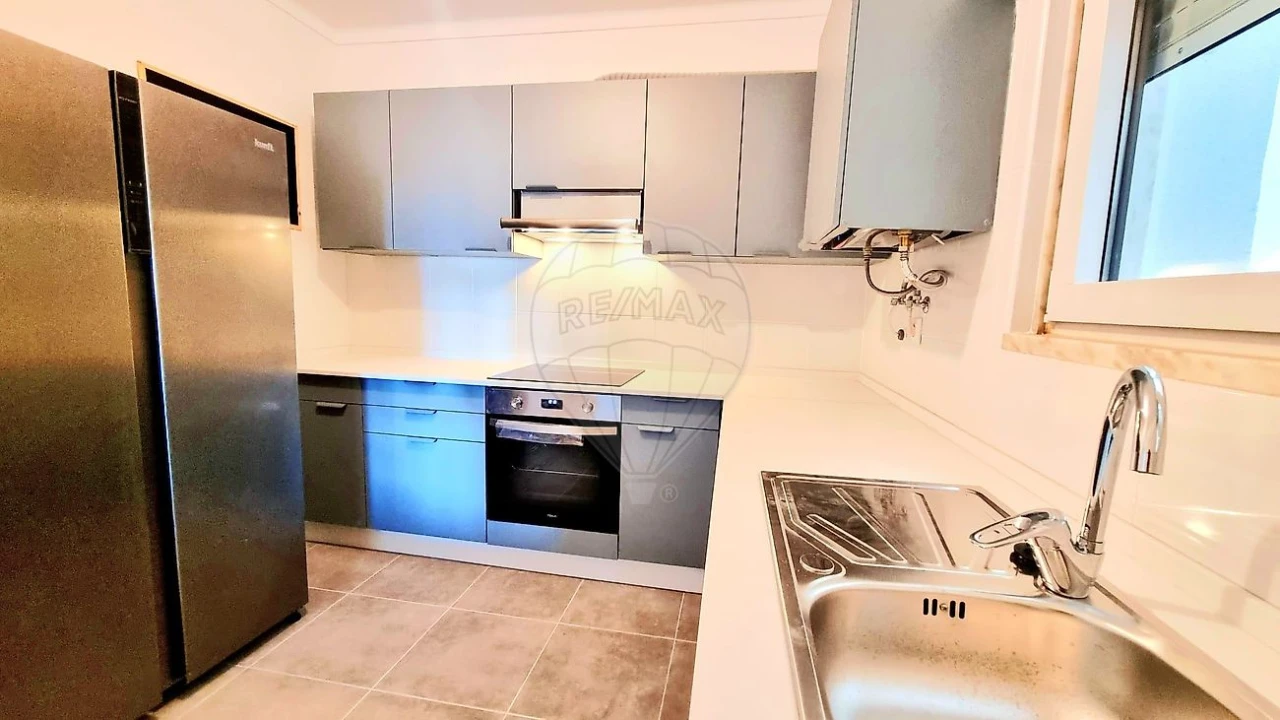 Apartamento T3 para Arrendamento em Alcabideche Foto 25