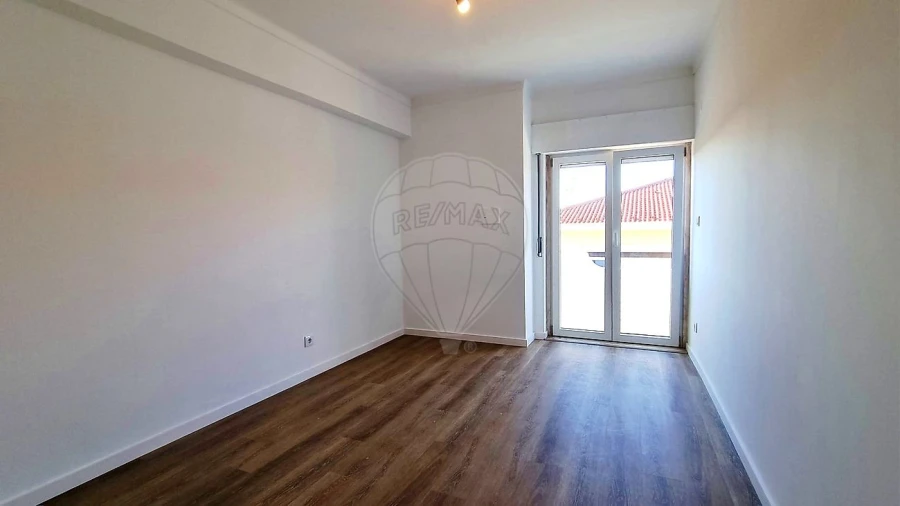 Apartamento T3 para Arrendamento em Alcabideche Foto 12