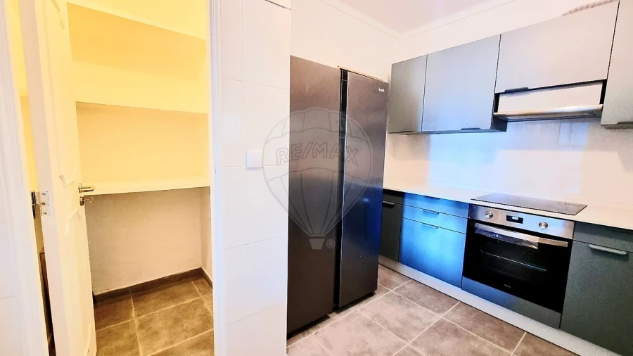 Apartamento T3 para Arrendamento em Alcabideche Foto 28