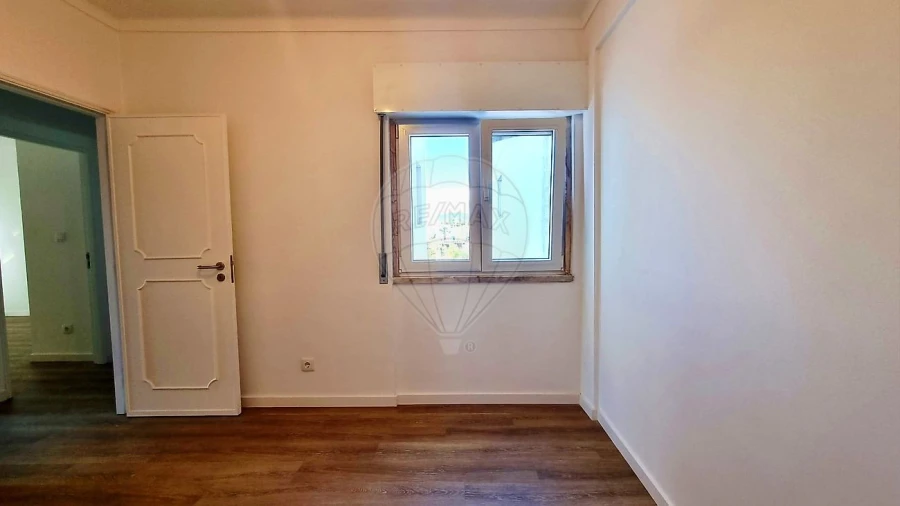 Apartamento T3 para Arrendamento em Alcabideche Foto 10