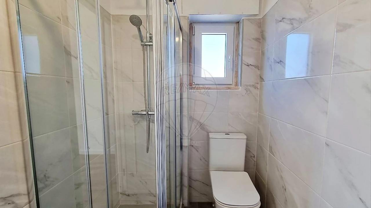 Apartamento T3 para Arrendamento em Alcabideche Foto 6