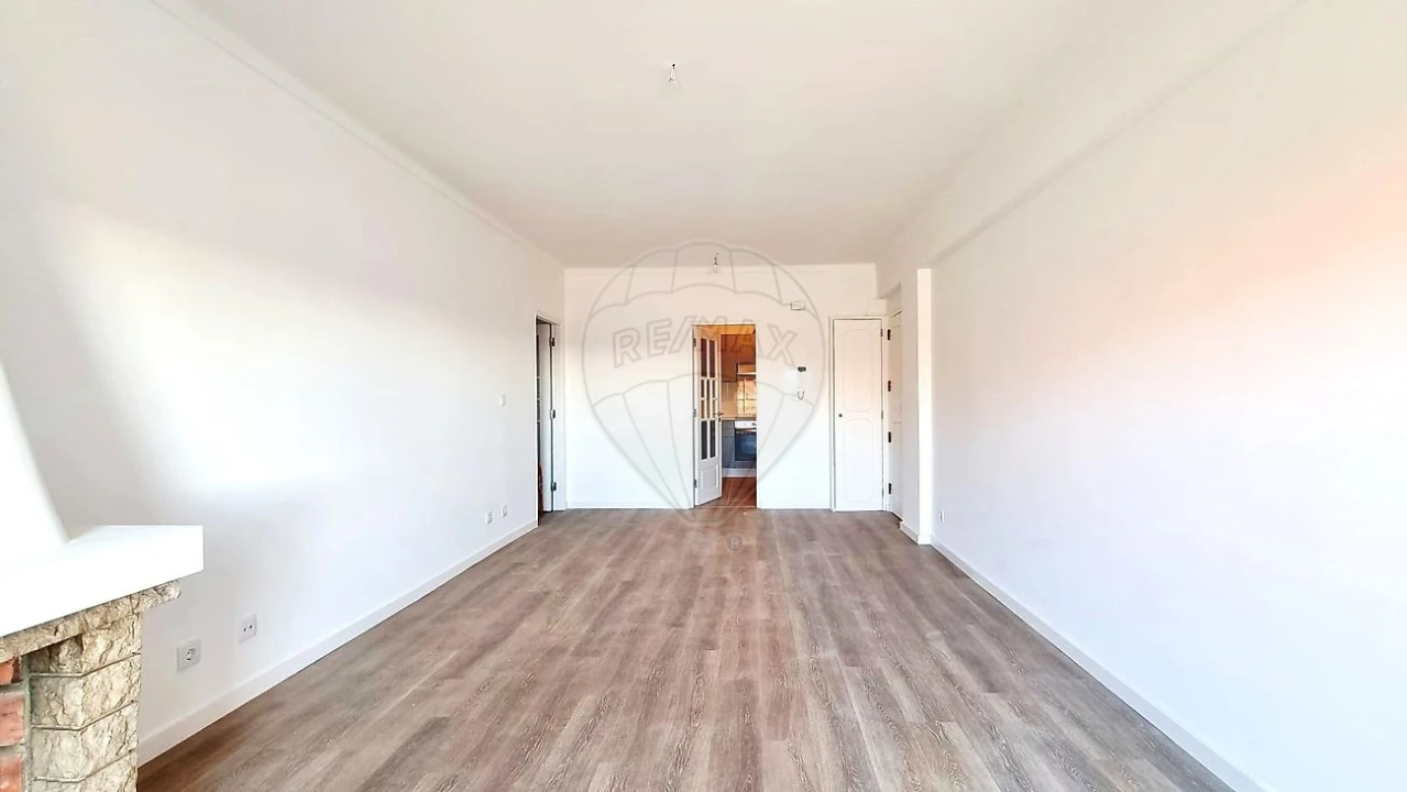 Apartamento T3 para Arrendamento em Alcabideche Foto 14