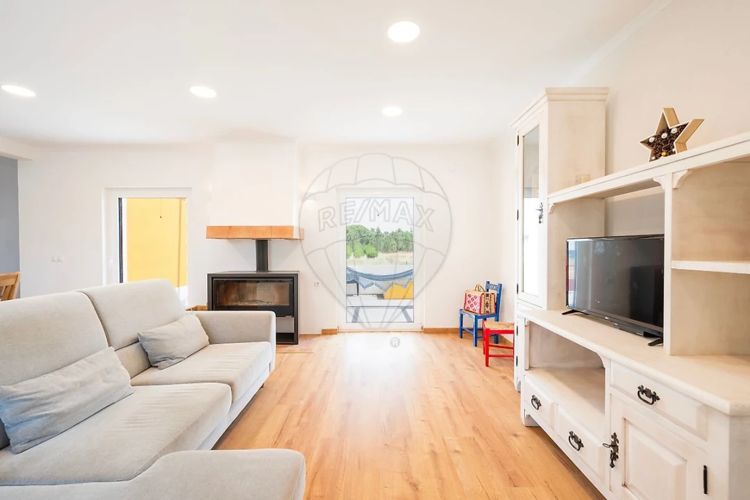 Moradia T3 para Venda em Torrão Foto 8