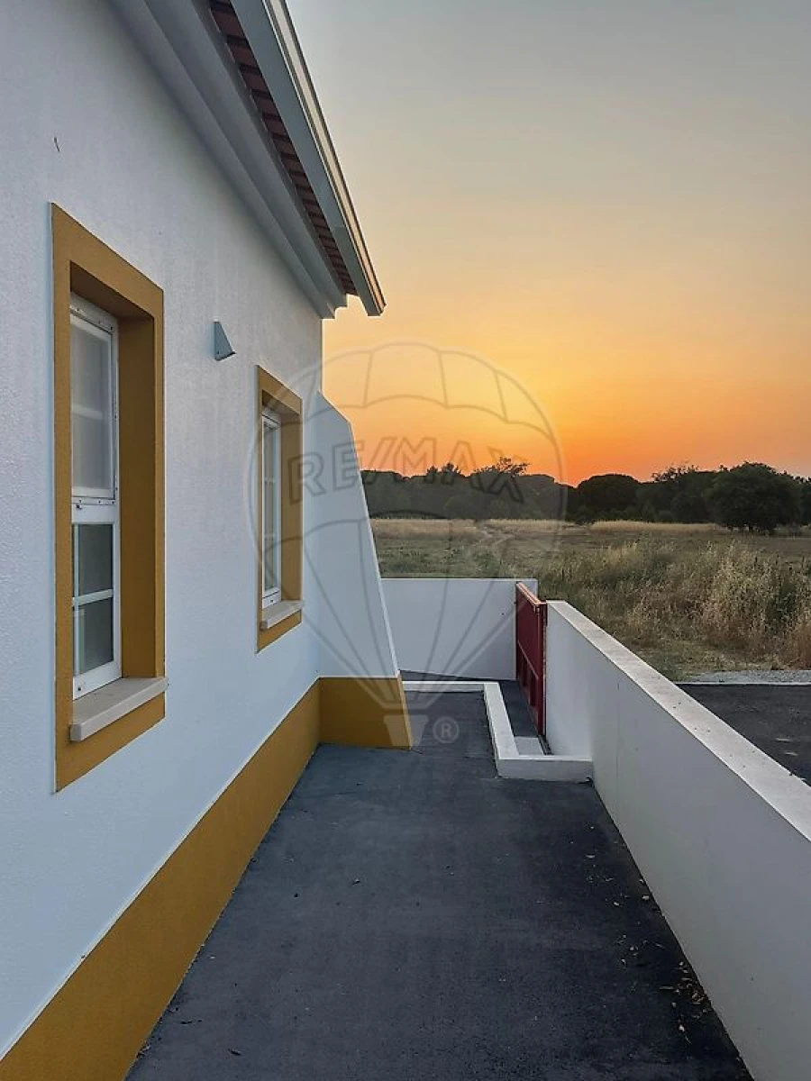 Moradia T3 para Venda em Torrão Foto 33