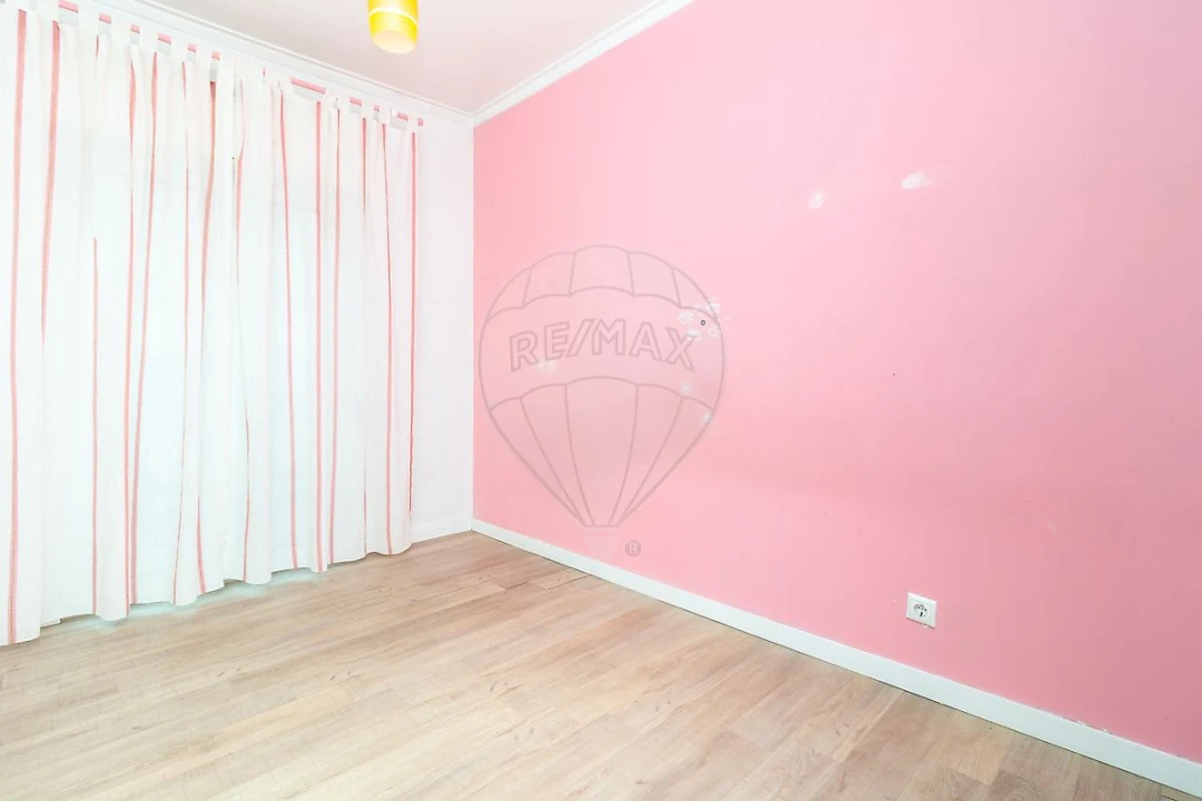 Apartamento T3 para Venda em Vila Franca de Xira Foto 4