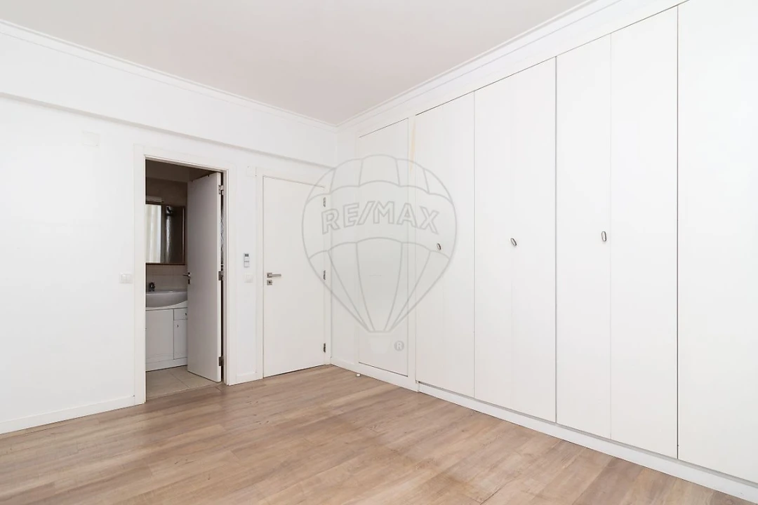 Apartamento T3 para Venda em Vila Franca de Xira Foto 12