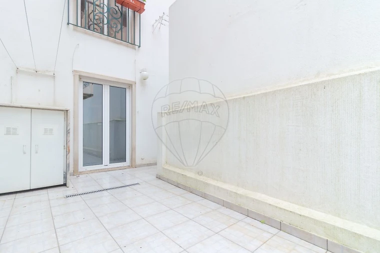 Apartamento T3 para Venda em Vila Franca de Xira Foto 16