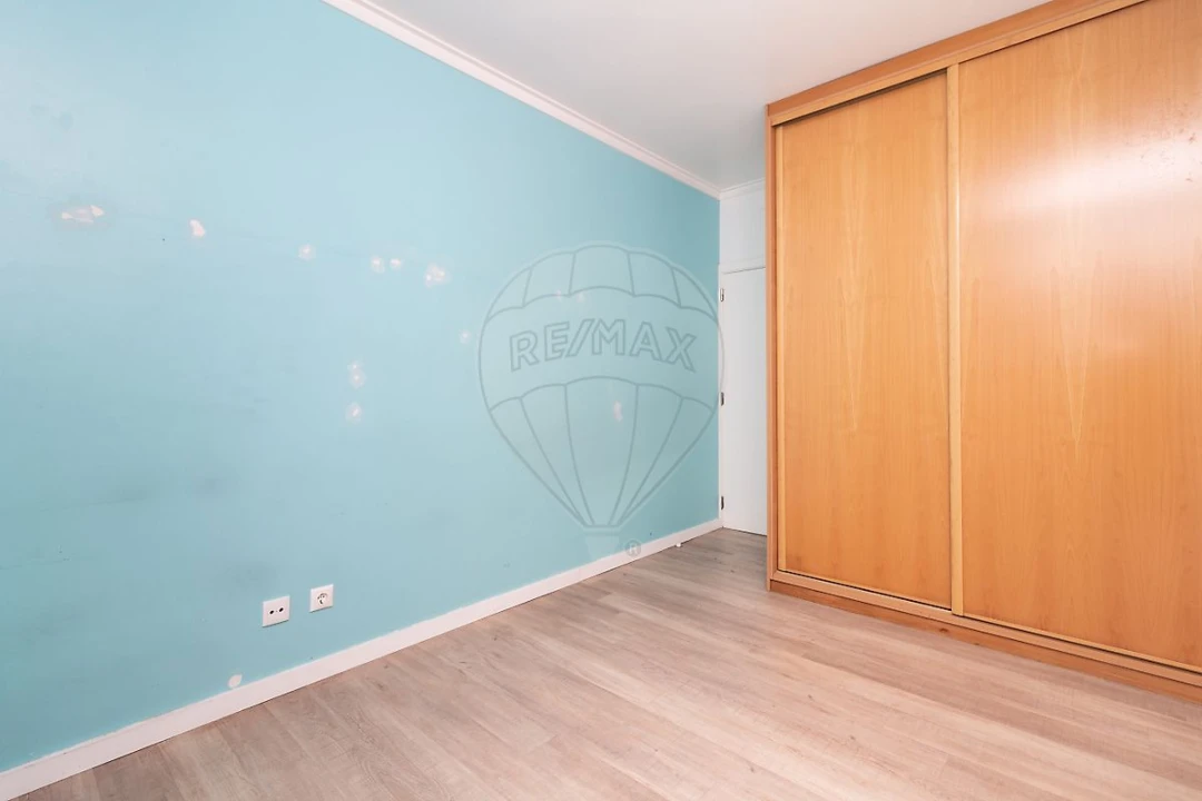 Apartamento T3 para Venda em Vila Franca de Xira Foto 11