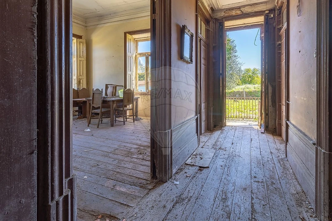 Moradia T5 para Venda em Grijó e Sermonde Foto 17