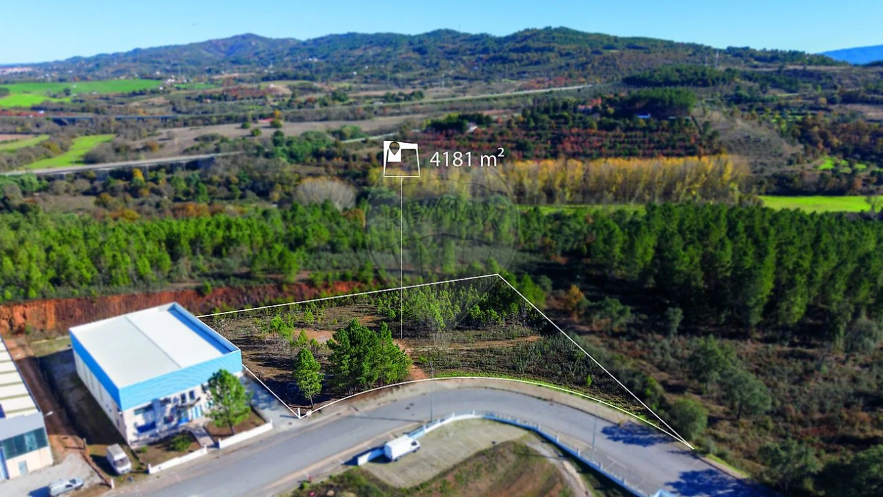 Terreno para Venda em Tortosendo Foto 8