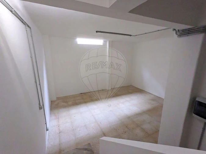 Loja para Arrendamento em Areeiro Foto 5