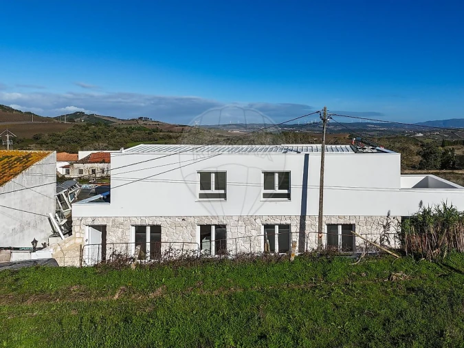 Moradia T2 para Venda em Sobral de Monte Agraço Foto 2