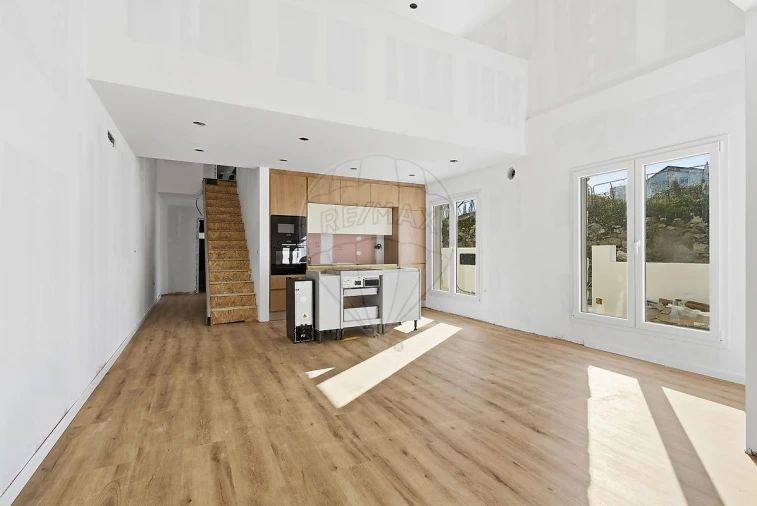 Moradia T2 para Venda em Sobral de Monte Agraço Foto 5