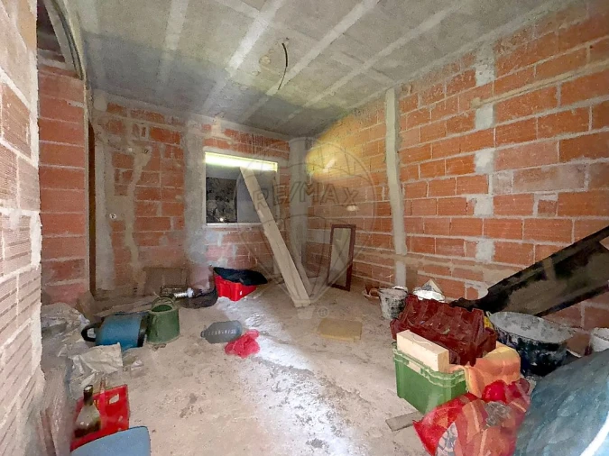 Moradia T2 para Venda em Dois Portos e Runa Foto 9