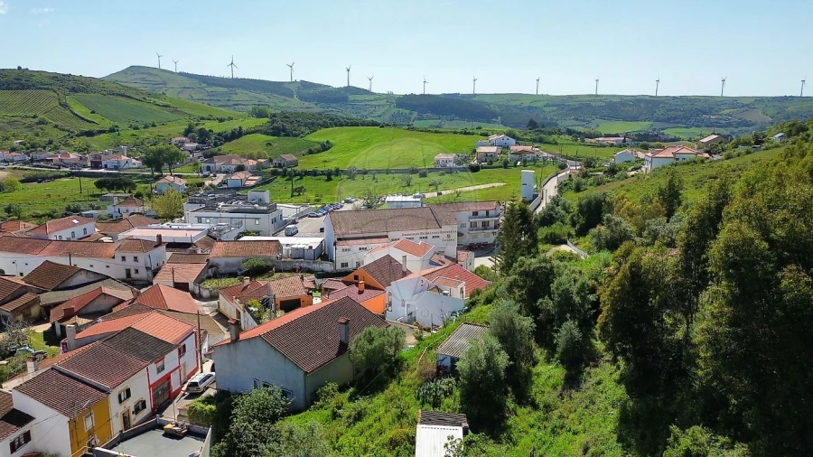 Moradia T2 para Venda em Dois Portos e Runa Foto 4