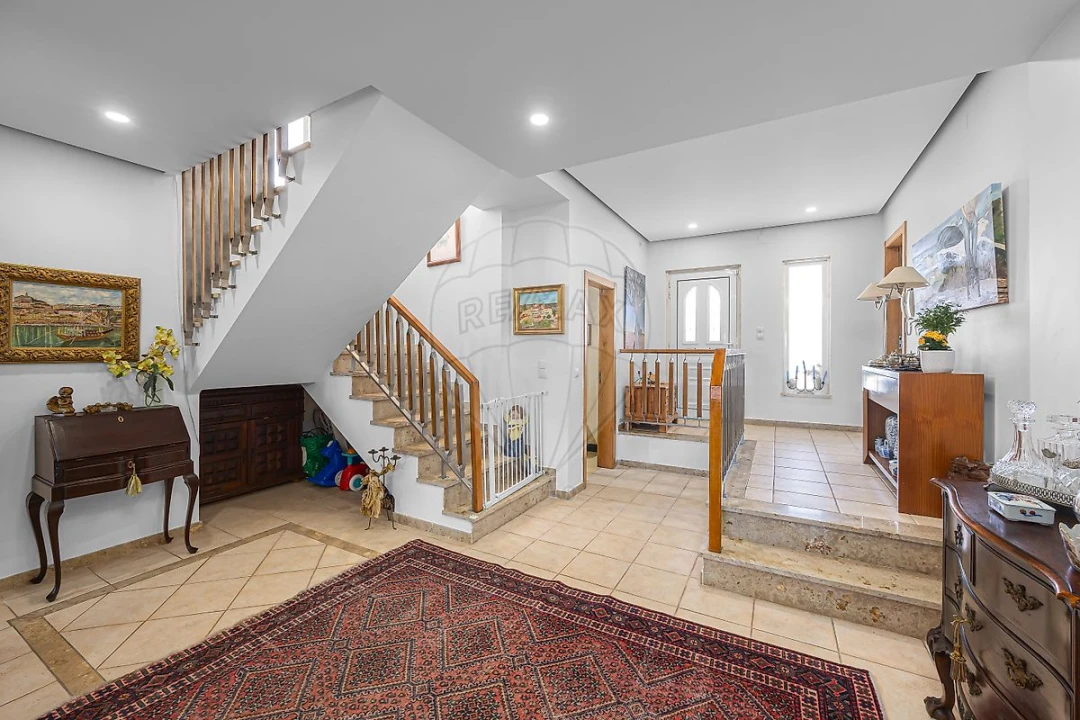 Moradia T4 para Venda em São Pedro da Cadeira Foto 6