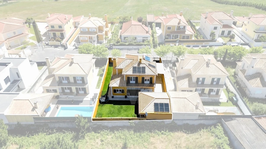 Moradia T4 para Venda em São Pedro da Cadeira Foto 2