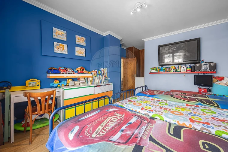 Moradia T4 para Venda em São Pedro da Cadeira Foto 22