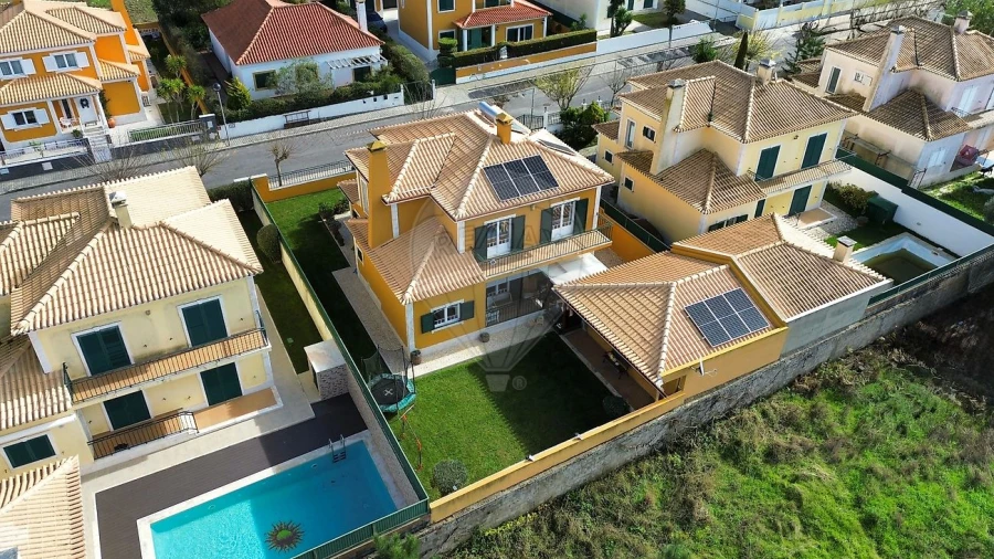 Moradia T4 para Venda em São Pedro da Cadeira Foto 4