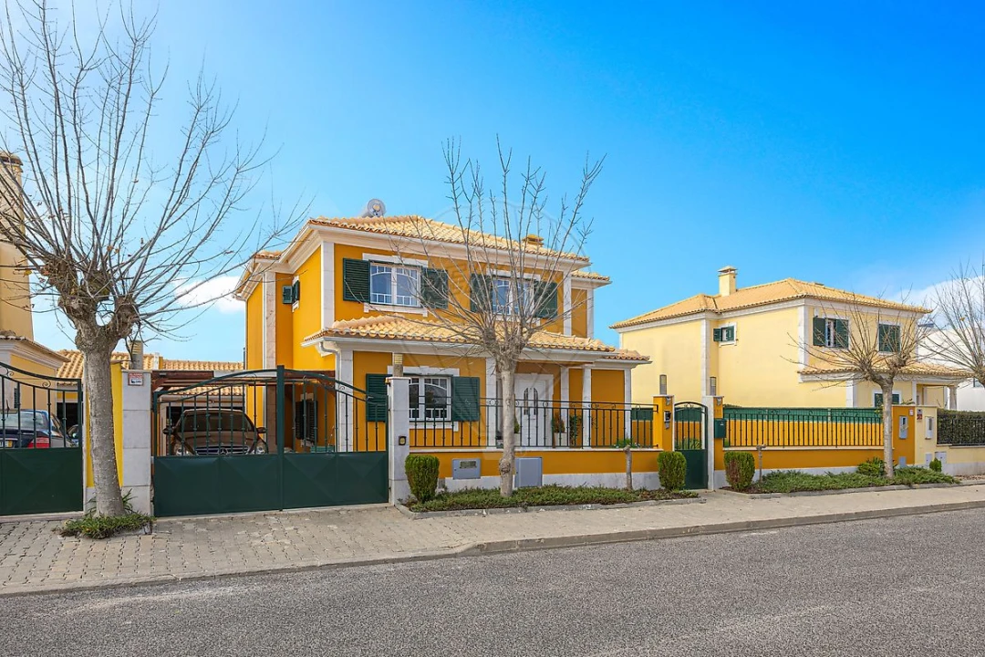 Moradia T4 para Venda em São Pedro da Cadeira Foto 5