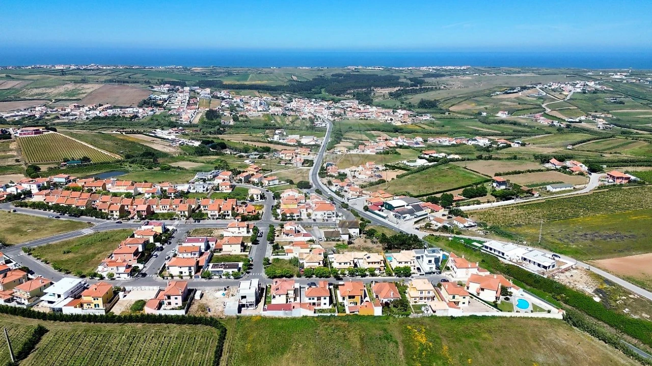 Moradia T4 para Venda em São Pedro da Cadeira Foto 26