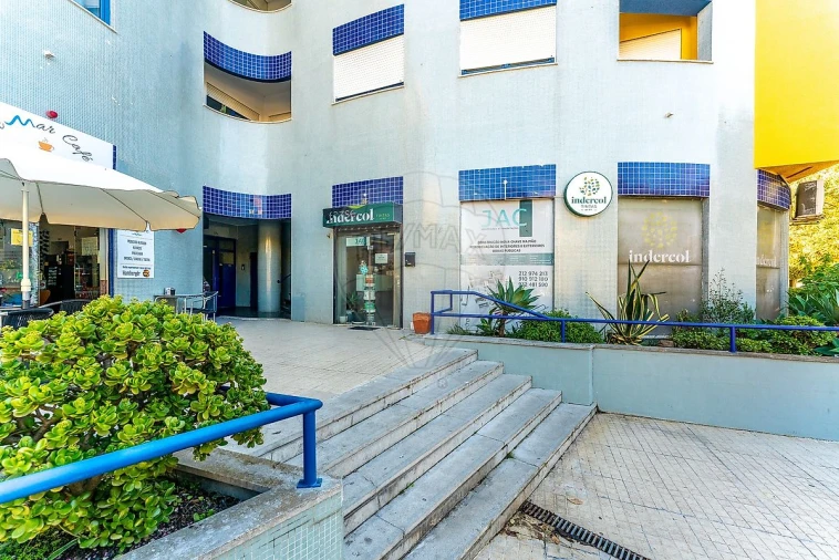 Apartamento T2 para Venda em Charneca de Caparica e Sobreda Foto 3