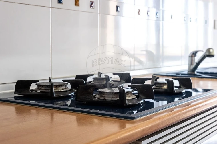 Apartamento T2 para Venda em Charneca de Caparica e Sobreda Foto 15