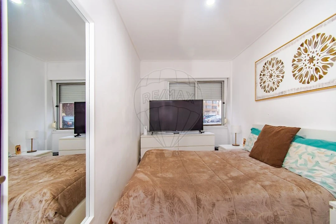 Apartamento T2 para Venda em Santa Iria de Azoia, São João da Talha e Bobadela Foto 1