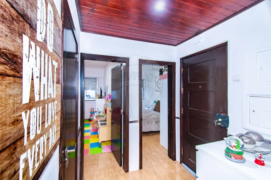 Apartamento T2 para Venda em Santa Iria de Azoia, São João da Talha e Bobadela Foto 10