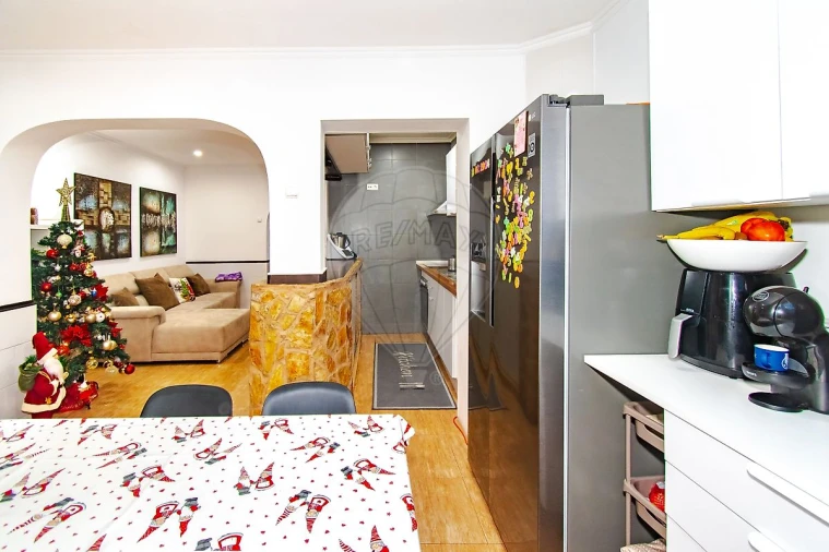 Apartamento T2 para Venda em Santa Iria de Azoia, São João da Talha e Bobadela Foto 11