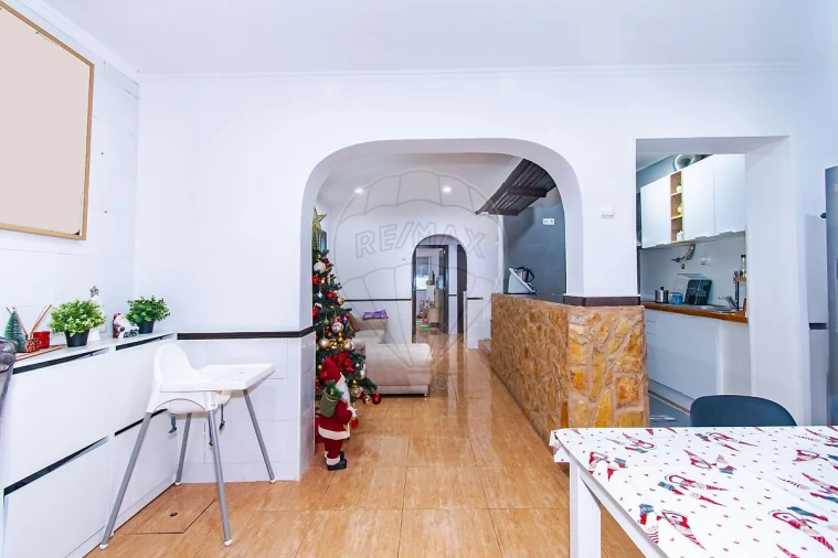 Apartamento T2 para Venda em Santa Iria de Azoia, São João da Talha e Bobadela Foto 20