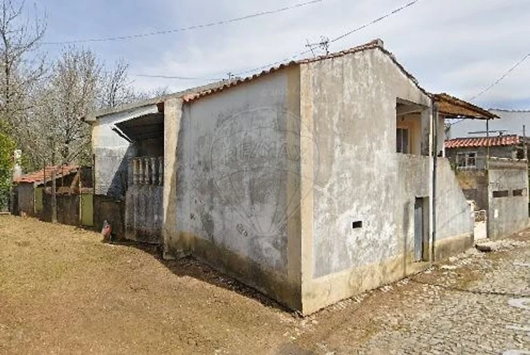 Moradia T3 para Venda em Pedrogão Grande Foto 2