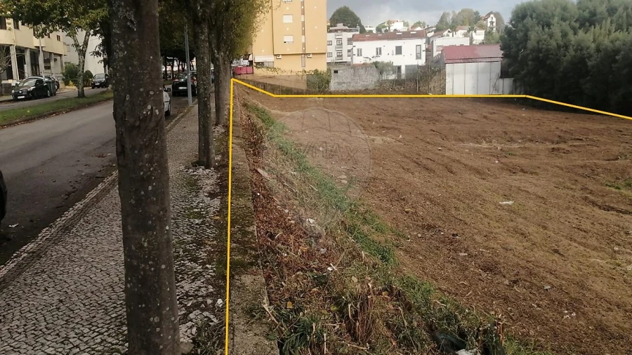 Terreno para Venda em São João da Madeira Foto 10