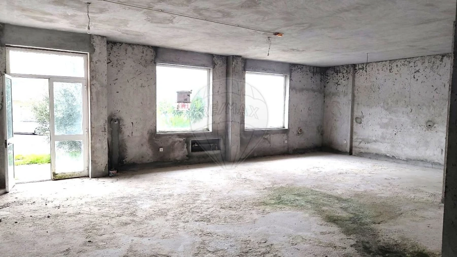 Loja para Venda em O. Azeméis, Riba-Ul, Ul, Macinhata Seixa, Madail Foto 5