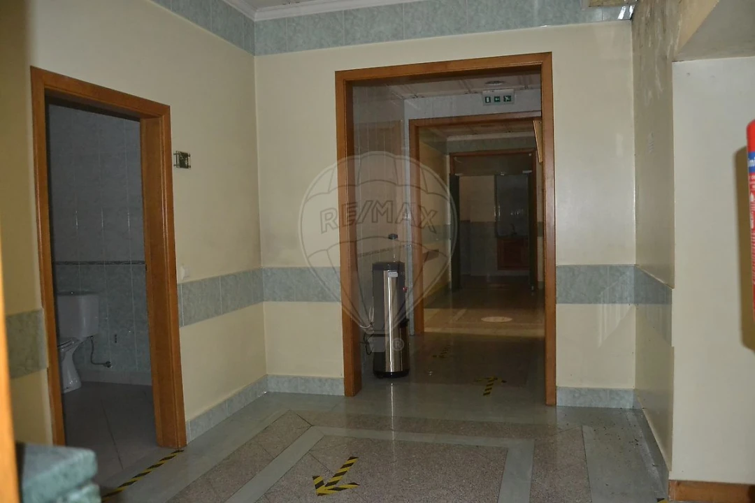 Loja para Venda em O. Azeméis, Riba-Ul, Ul, Macinhata Seixa, Madail Foto 10