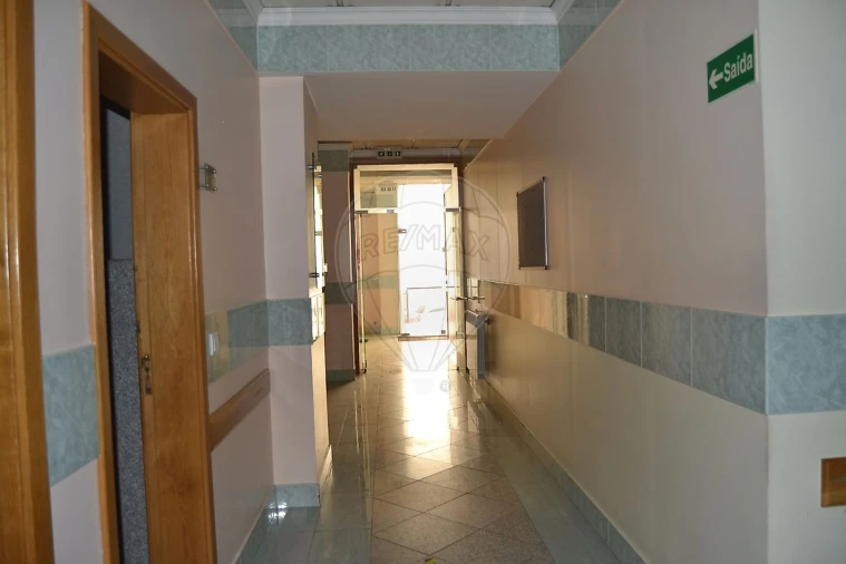 Loja para Venda em O. Azeméis, Riba-Ul, Ul, Macinhata Seixa, Madail Foto 18