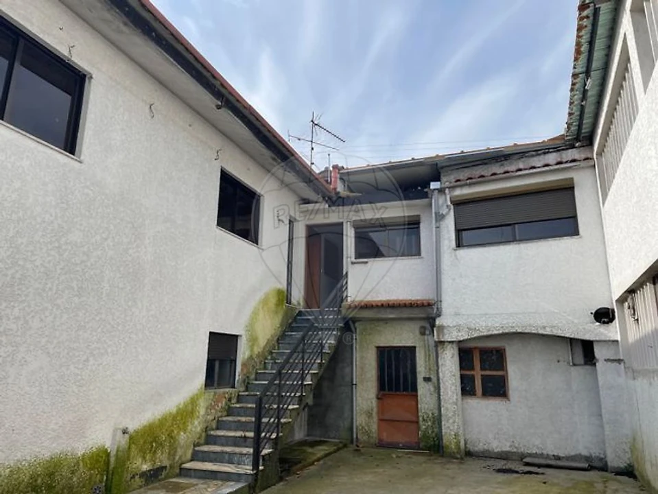 Moradia T3 para Venda em São Roque Foto 13